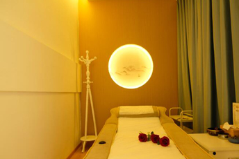 杭州西湖区日式指压的寂静美学：在按压中听见雪落的声音